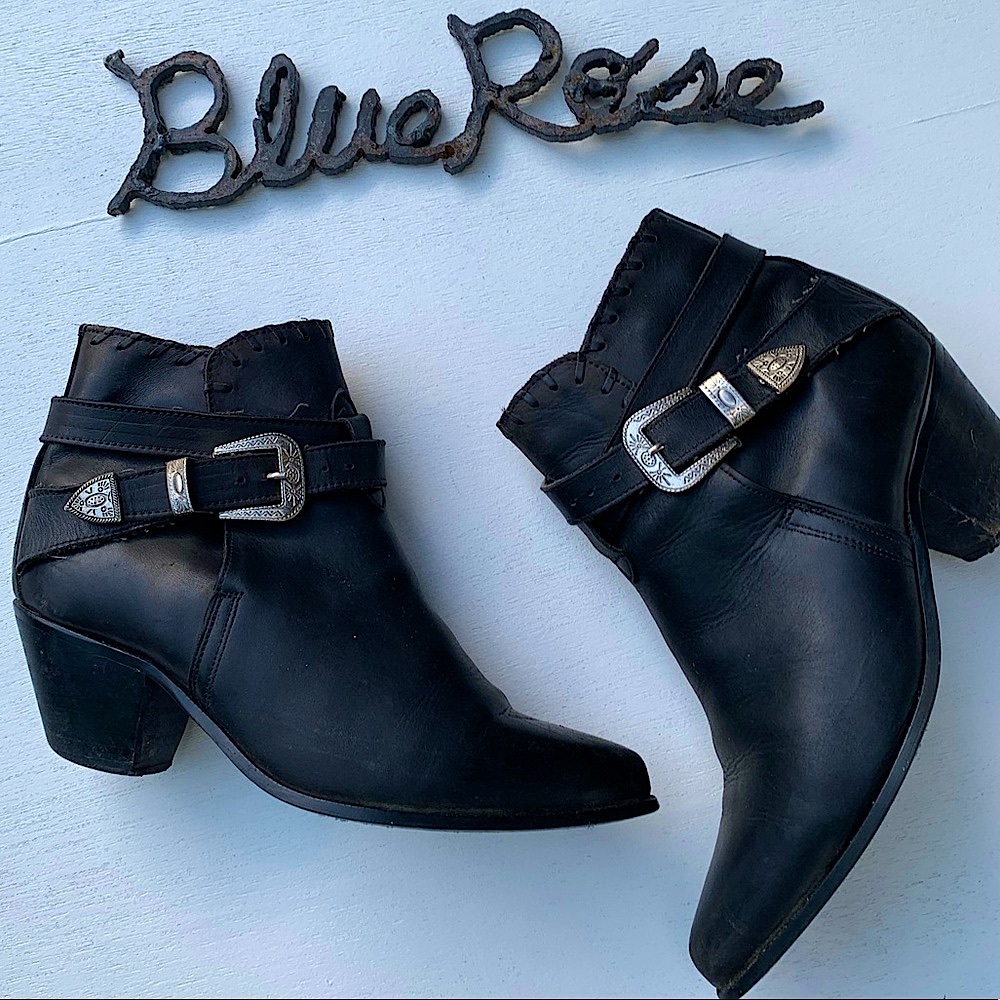 Dingo Booties
